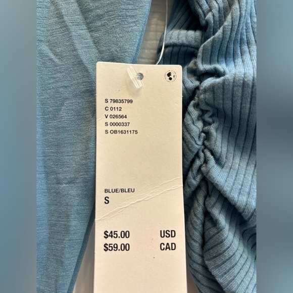 Urban Outfitters “Close to Me Peakaboo” Cotton blend crop top, NWT size small! - Picture 11 of 12